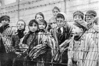 Jews in Nazis camp