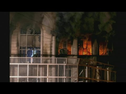 Protesters torch Saudi embassy